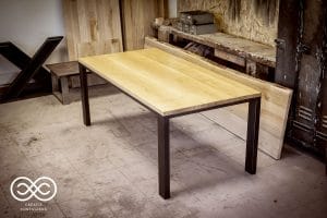 Lire la suite à propos de l’article TABLE A MANGER