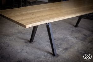 Lire la suite à propos de l’article TABLE PIED COMPAS