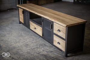 Lire la suite à propos de l’article MEUBLE TV BORDS NATURELS
