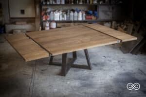 Lire la suite à propos de l’article TABLE CARRÉE À RALLONGES
