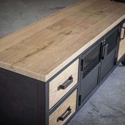 Meuble TV à roulettes