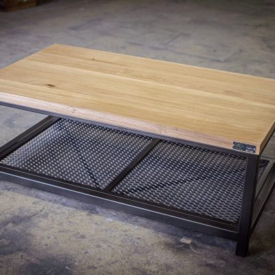 Table basse grillagée