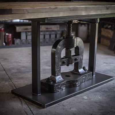 TABLE D'EXCEPTION PIED FONTE - machine outil copie